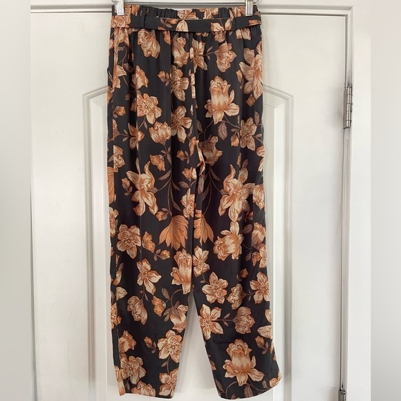 Saltwater Luxe Aldean Crop Pant - S - Picture 3 of 4